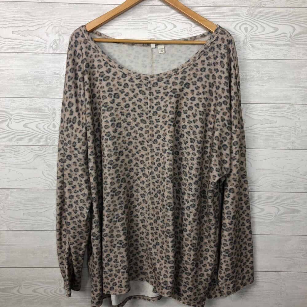 Cato Women's 22/24W Leopard Print Fleece Tunic Shirt Long Sleeve Scoop Neck